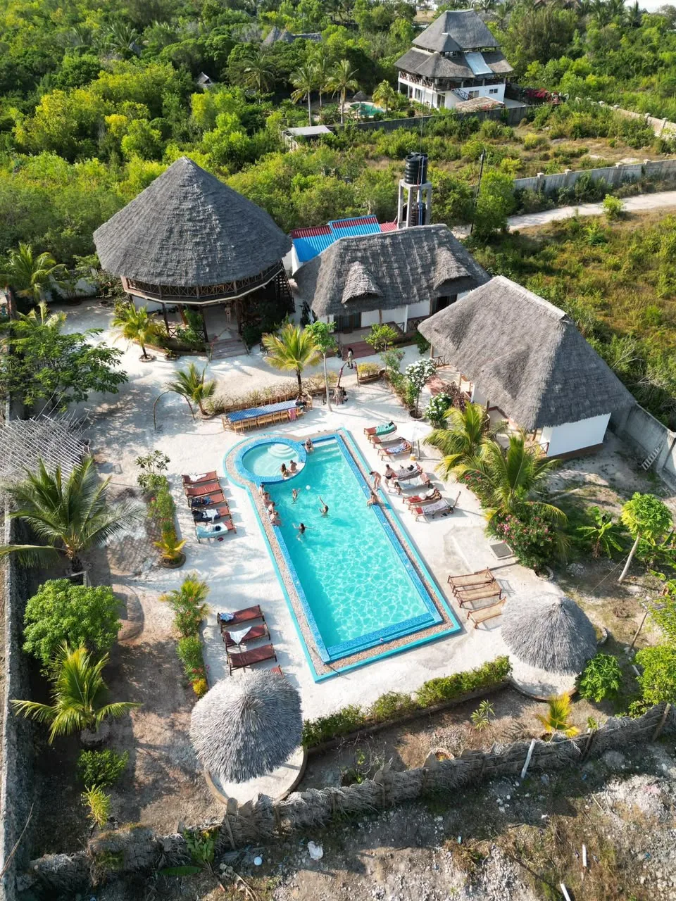 Full Gavana House property with pool, garden and guest rooms